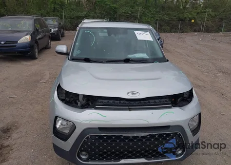 2021 Kia Soul Ex z USA, uszkodzony, nr VIN KNDJ33AU1M7756092